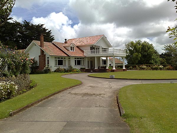 2009-NZ-Pohjoissaari-Teehuoneen-pitajan-talo.jpg