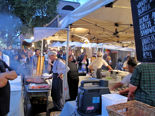 2011-AUS-Kavelykatua-illalla.JPG