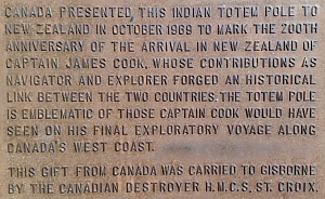 2011-NZ-Gisborne-Terveiset-Kanuskeilta.JPG