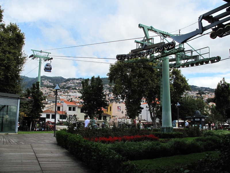 2022-Madeira-kaapelihissi-Monteen.JPG