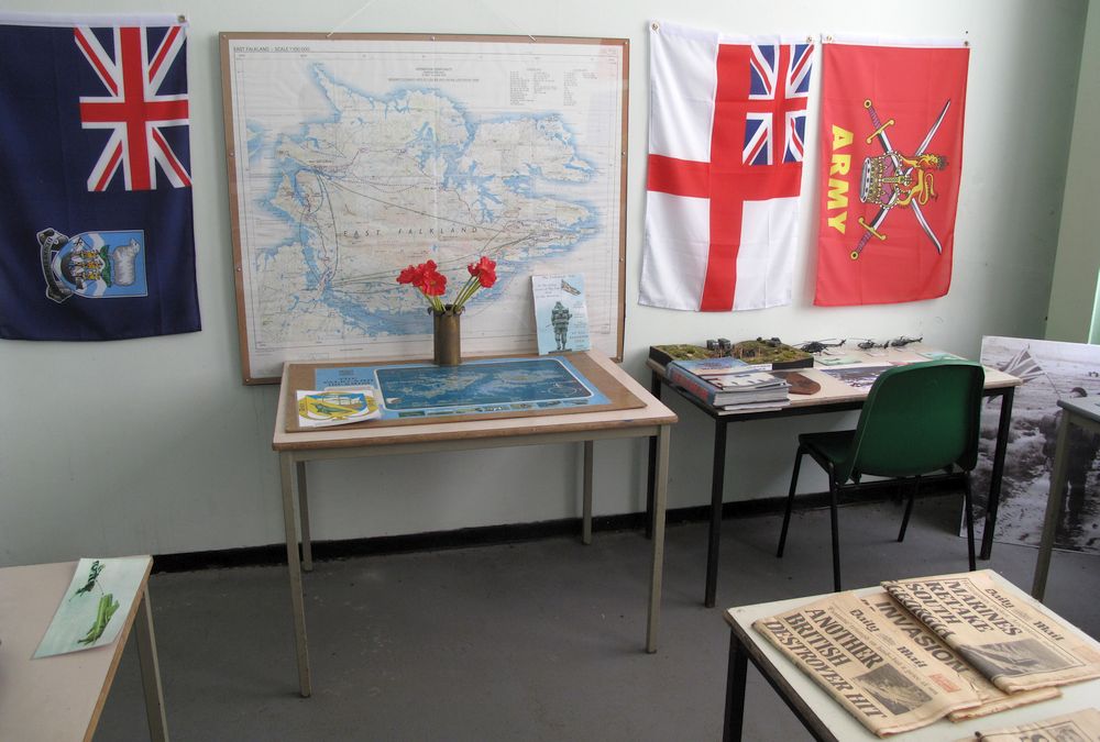 24_syksy_UK_Martlesham_Heath_Falkland-esittely.jpg