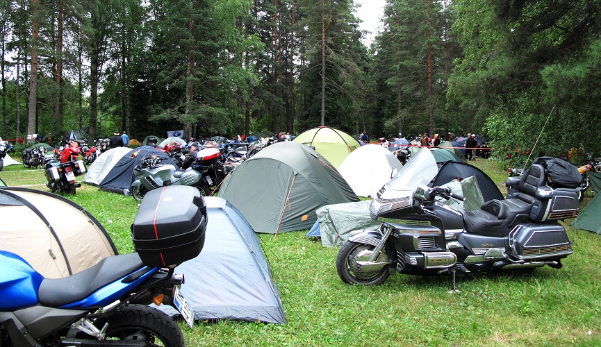 Kokoontumisajopaikalla 2010